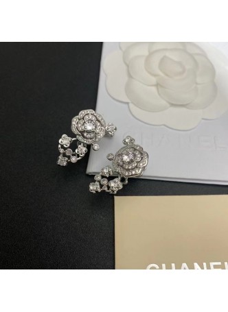  Chanel Flower Earrings RB666